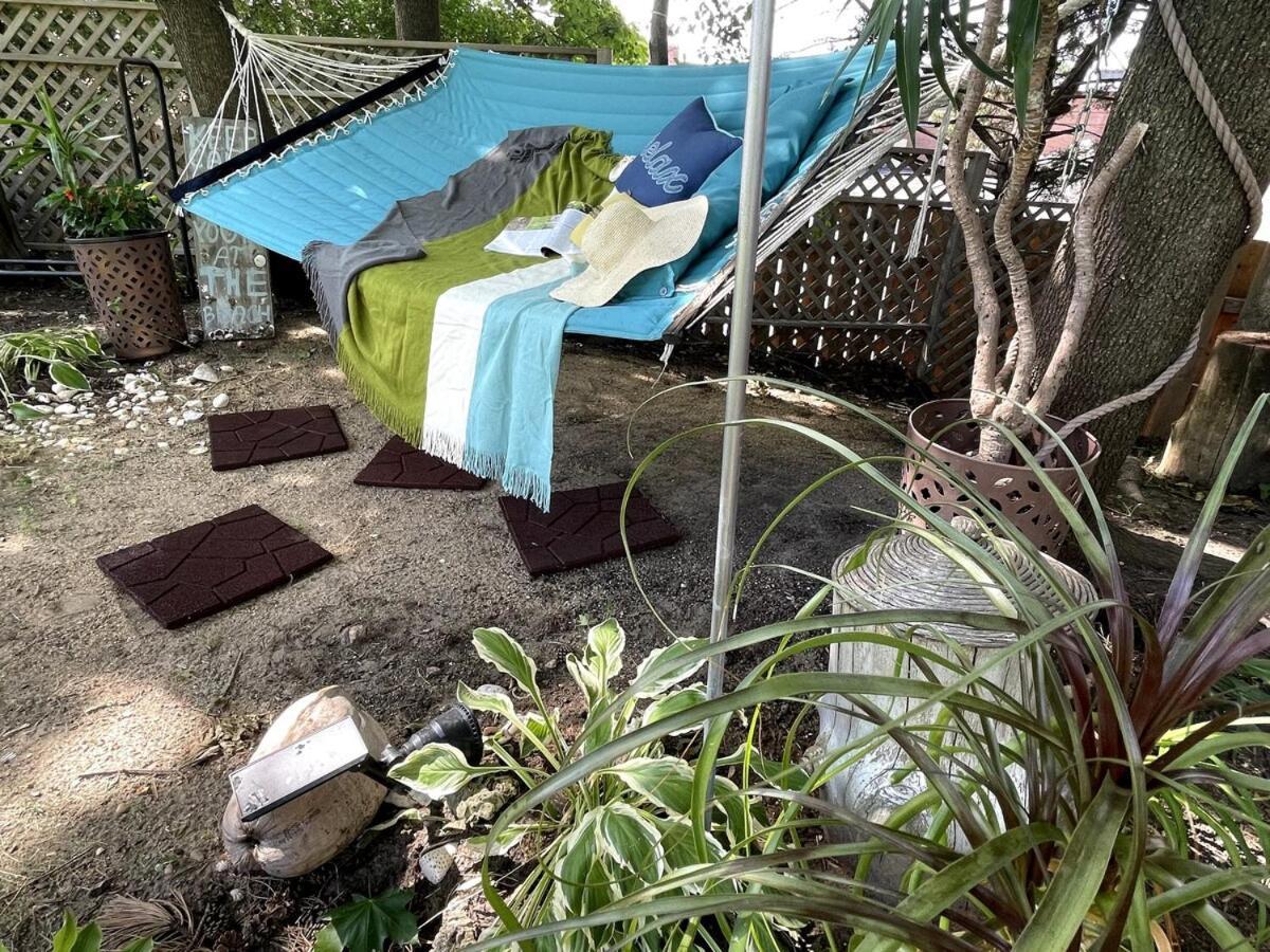 Schaumburg Paradise Oasis With A Secret Garden And Private Pool Eksteriør bilde