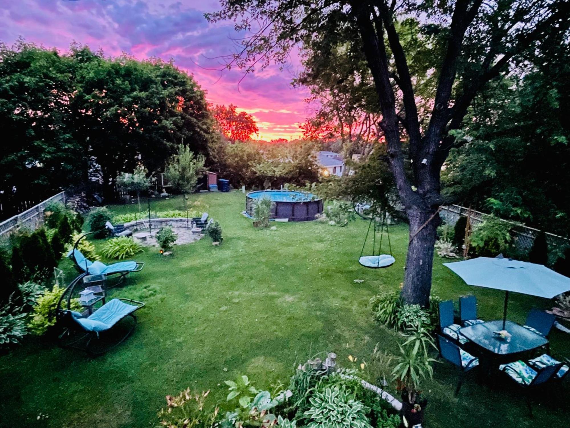 Schaumburg Paradise Oasis With A Secret Garden And Private Pool Eksteriør bilde
